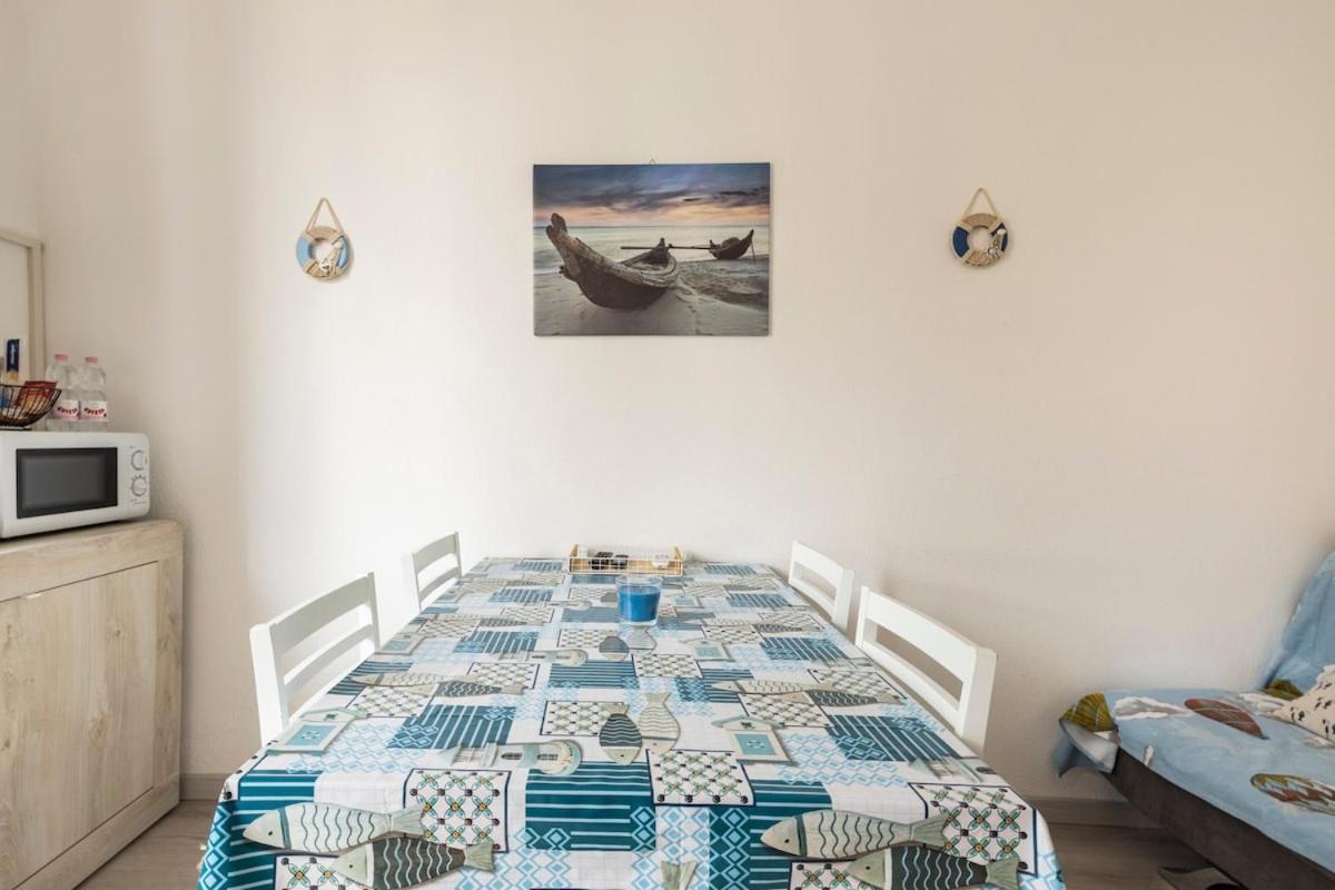 Leo Holiday Homes Deiva Marina Extérieur photo